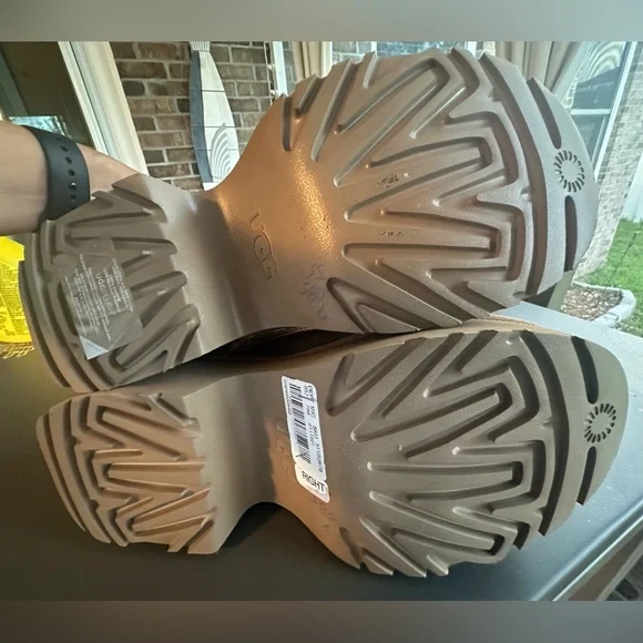 NWT Ugg Classic Ultra Mini Heights Boots - Size 9 - Picture 5 of 7